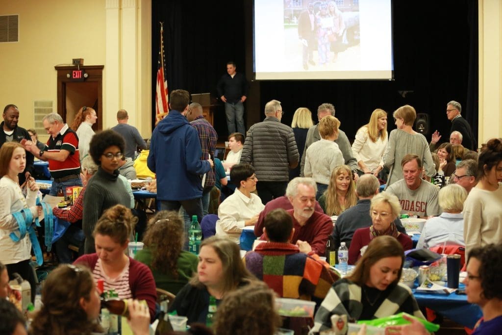 Experts Agree: 3rd Annual Bilingual International Trivia Night Is Best Yet